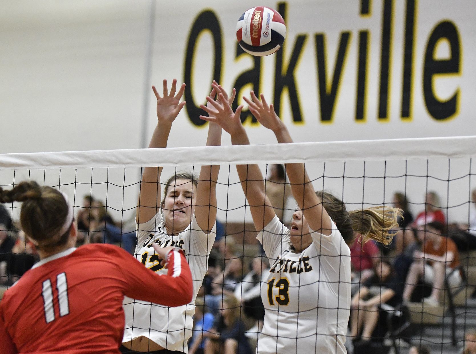 Oakville versus Visitation at Gateway Match Up Volleyball Tournament